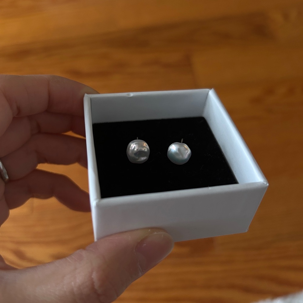 Pearl earrings